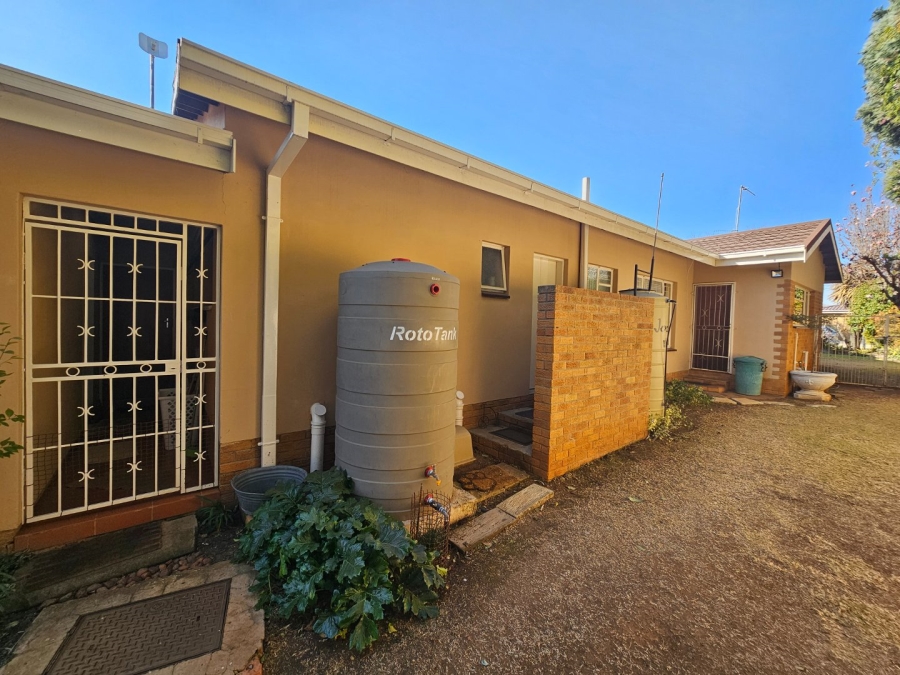 5 Bedroom Property for Sale in Panorama Free State